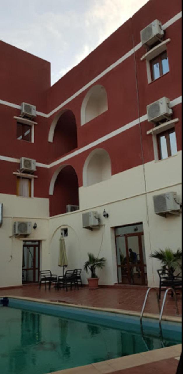 Adrar Takialt酒店 外观 照片
