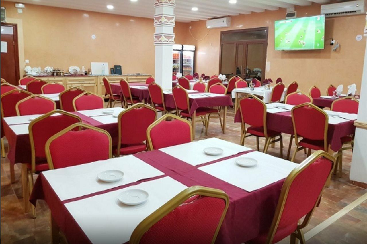 Adrar Takialt酒店 外观 照片